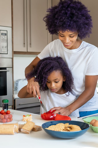 5 ways to get your kids interested in cooking on successful black parenting magazine