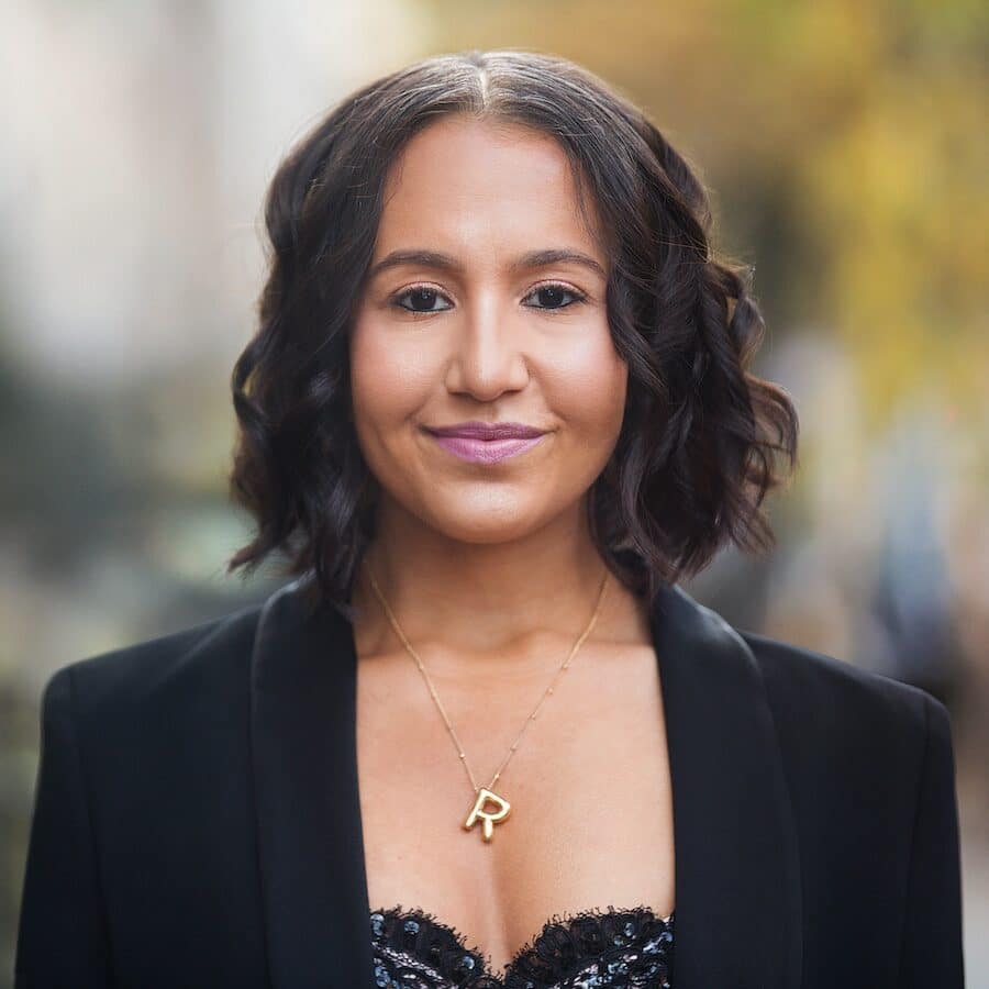 Dr. Riana elyse anderson headshot