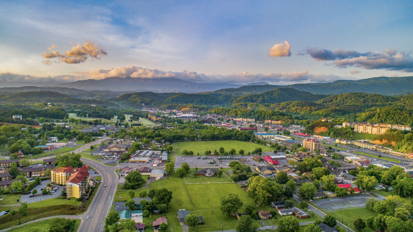 Your guide to creating a comfortable memorable family trip experiences for the whole family featuring family-friendly vacation condos with mountain views in gatlinburg, tennessee.