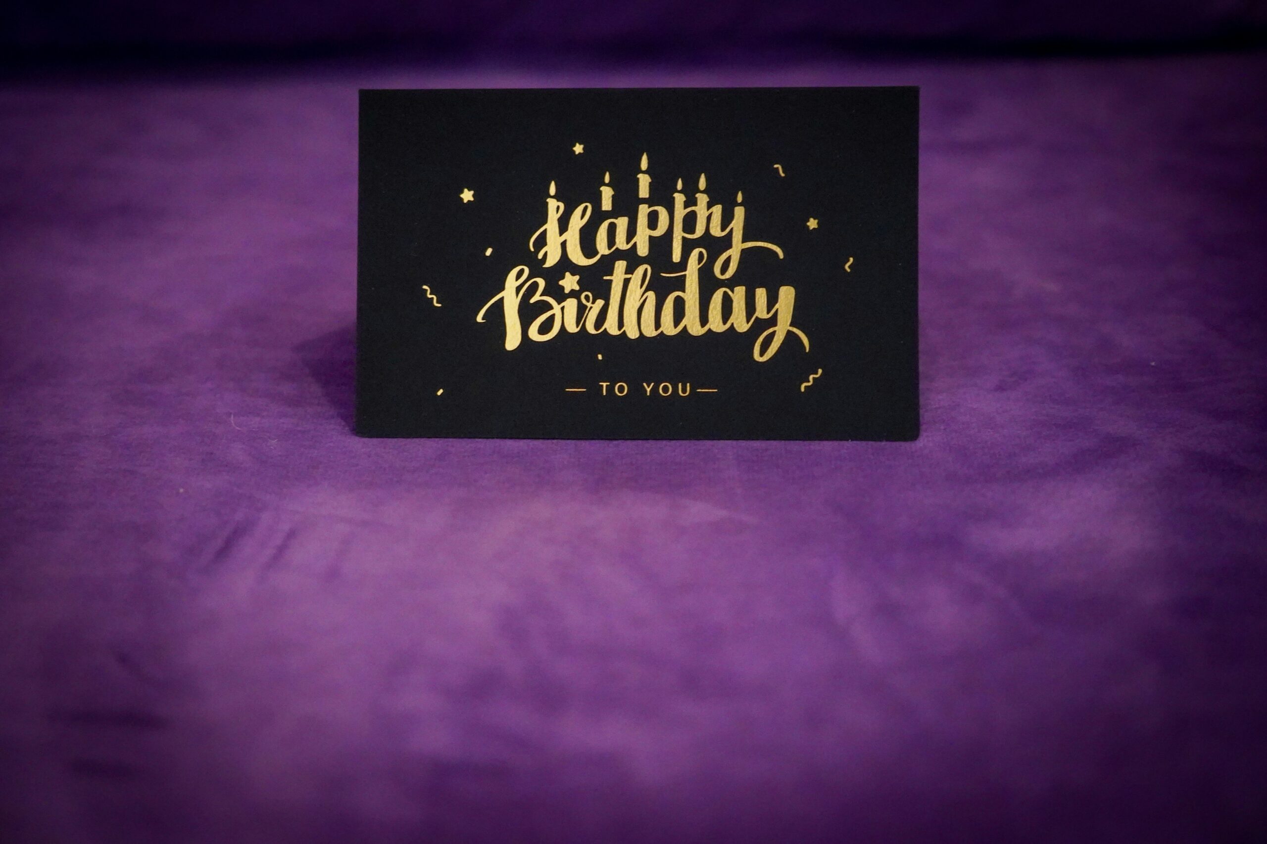 Paperless invitations for family celebrations displayed as an elegant digital birthday invitation, highlighting how parents can organize birthdays, graduations, baby showers, and family events more efficiently in 2026.